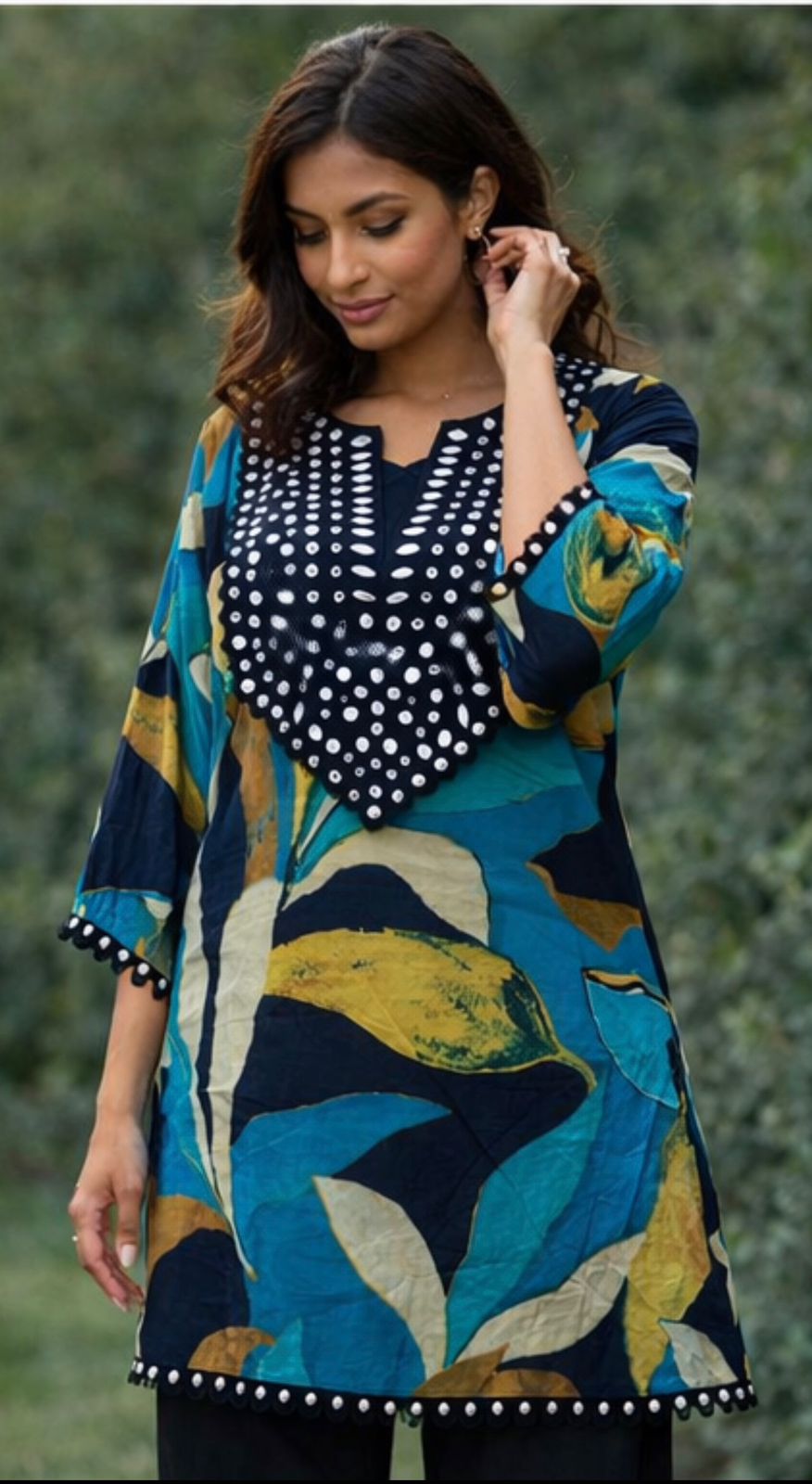 Blue Leaf Print Kurta Set with Mirror Work Yoke