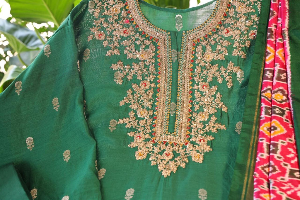 Sandhya Reddy - Bottle Green Pure Banarasi Silk Semi-Stitched Suit Set with Dabka, Dori and Zardozi Work with Contrast Rani Pink Handwoven Ikkat Dupatta
